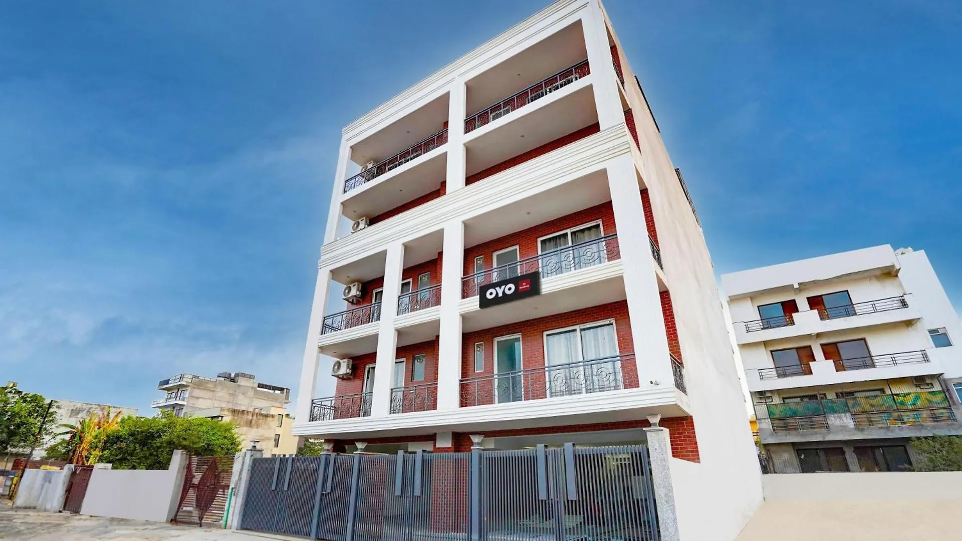 Ys Upscale Residency Hotel Gurgaon